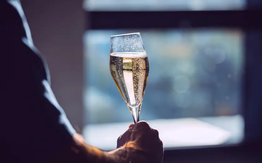 Upgrading the sales and marketing of champagne through channels