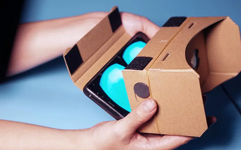 Digitization of food toys and innovation of customer experience